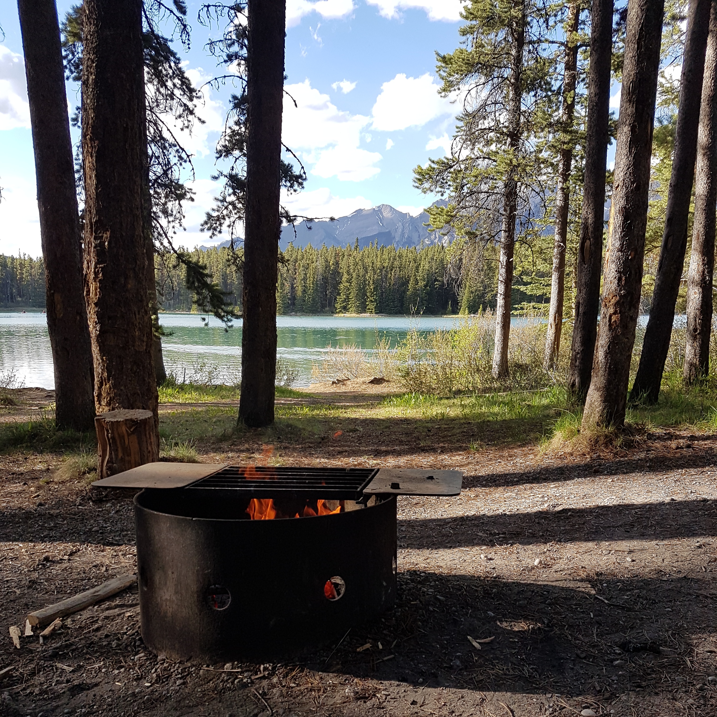 Unwind at Two Jack Lakeside Campground: A Tranquil Retreat for Campers and Smaller RVs in Banff National Park