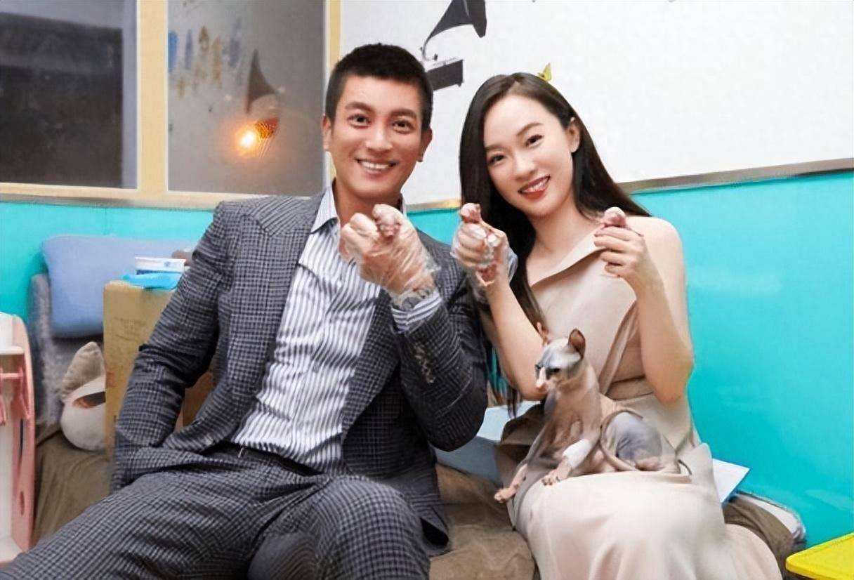 人设造假杜江和霍思燕的体面还在吗？开元棋牌网站结婚10年从秀恩爱到(图2)